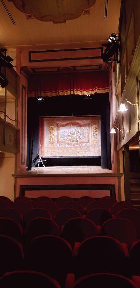 A picture containing theater, indoor, theatre, auditoriumDescription automatically generated