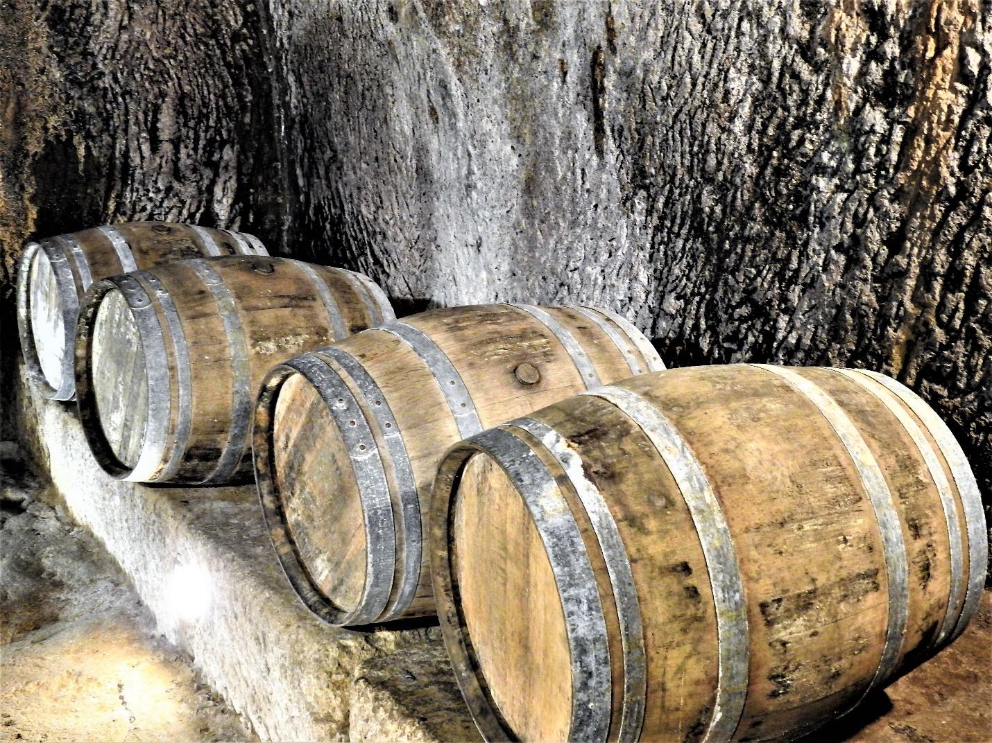A close up of a barrel
Description generated with very high confidence