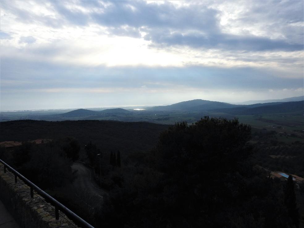 A picture containing sky, outdoor

Description generated with very high confidence
